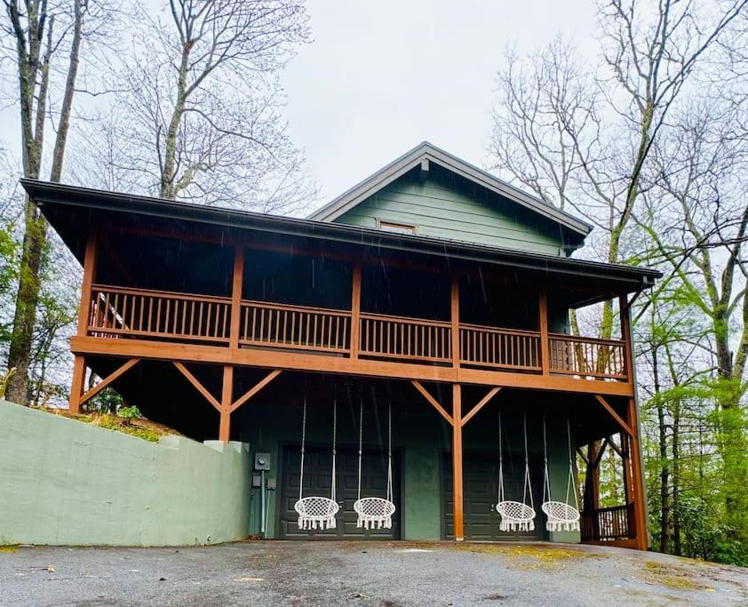 Wrap-Around Porch, Hot Tub And Game Room Blowing Rock Exterior foto